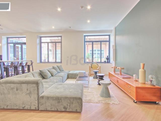Appartement 15 pièce s 14 chambre s 323.55 m²