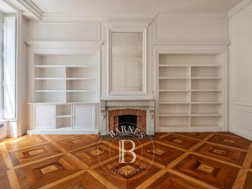 Appartement 6 pièces 187 m²