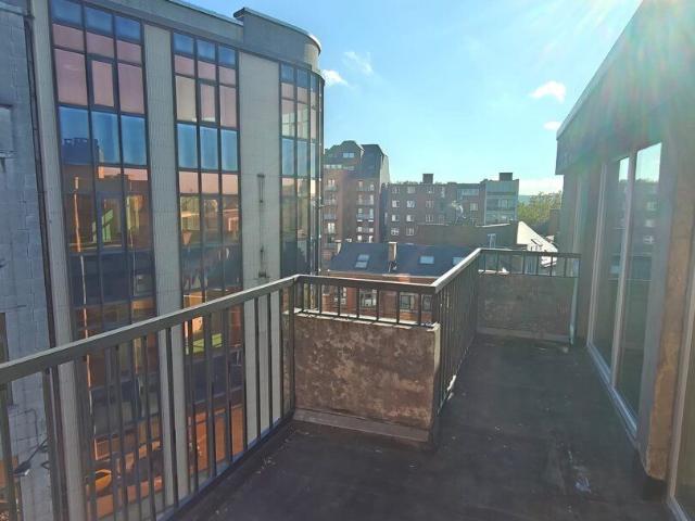 Appartement 1 ch. avec terrasse à Charleroi