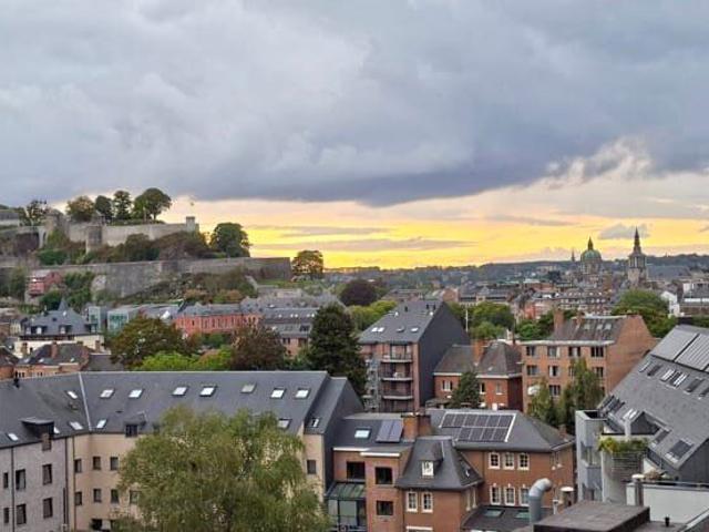 Appartement 1 ch. à louer à Namur, vue sur la citadelle