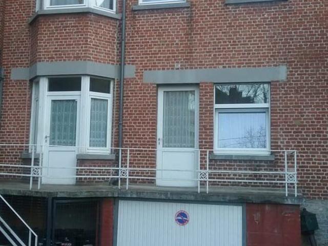 Appartement 1 ch et terrasse 550 e
