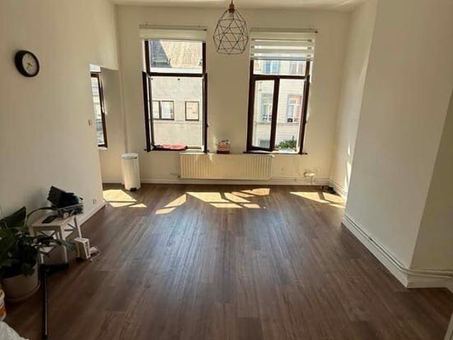 Appartement 1 ch. rénové, parquet, St Josse 50