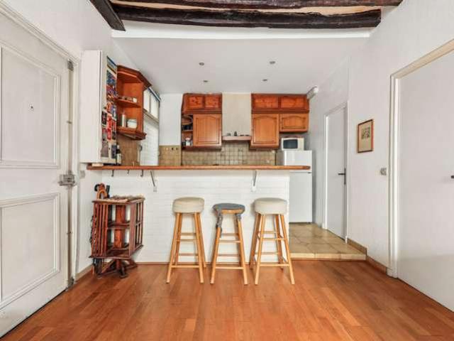Appartement 1 chambre à louer aux Îles, Paris