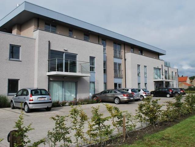 Appartement 1 chambre au rez de chaussée avec terrasse et.