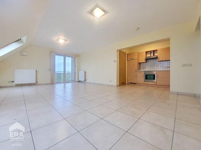 APPARTEMENT 1 CHAMBRE AVEC BALCON