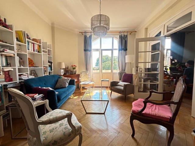 Appartement 1 chambre + bureau 90m²