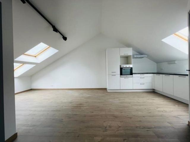 Appartement 1 chambre de 55 m² à Ombret