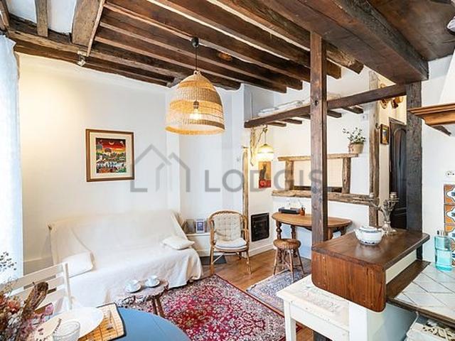Appartement 1 chambre meublé avec cheminée Montmartre Paris 18°