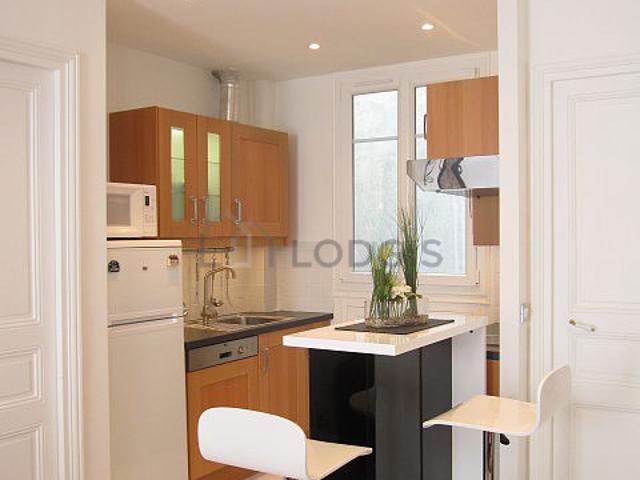 Appartement 1 chambre meublé avec cheminée Saint Paul Paris 4°