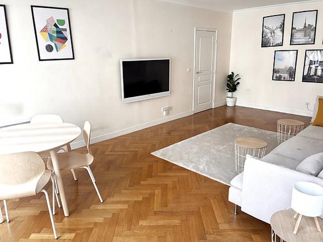 Appartement 1 chambre meublé avec accès handicapé et ascenseur Trocadéro Paris 16°