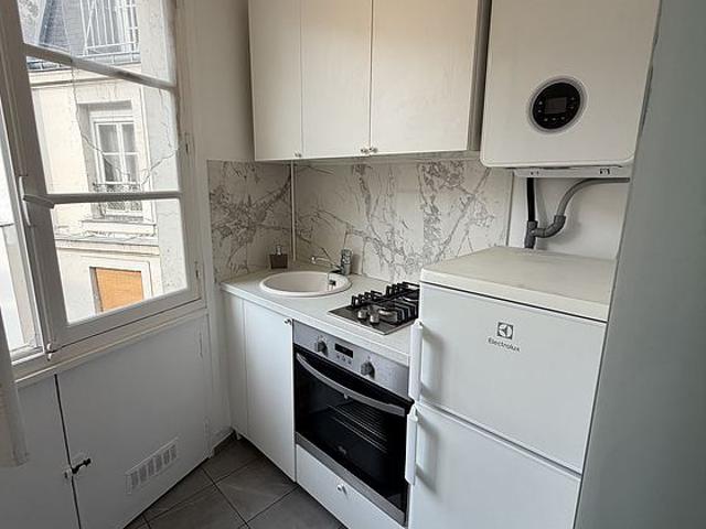 Appartement 1 chambre meublé avec ascenseur, cheminée et concierge La Muette Paris 16°
