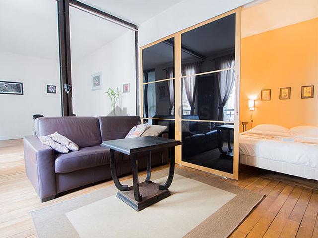 Appartement 1 chambre meublé avec ascenseur, cheminée et concierge Montmartre Paris 18°