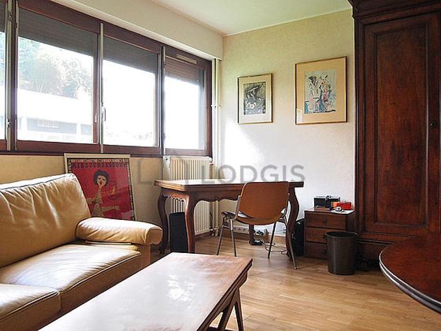 Appartement 1 chambre meublé avec ascenseur, concierge et place de parking en option La Villette Paris 19°