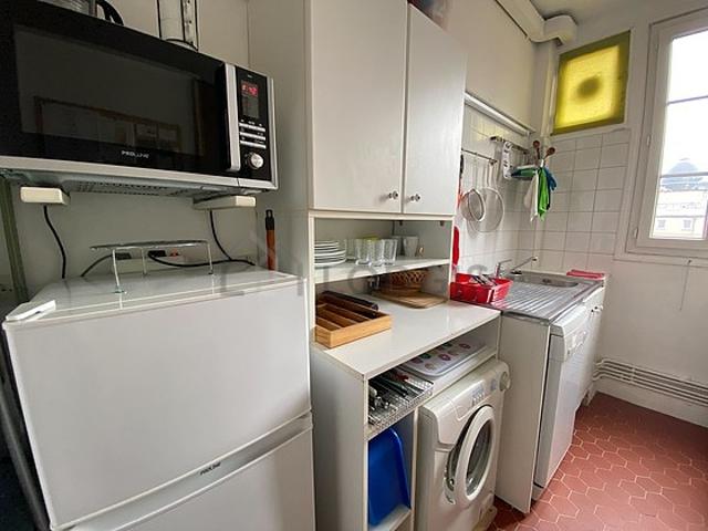 Appartement 1 chambre meublé avec ascenseur et cheminée Grands Boulevards Montorgueil Paris 2°