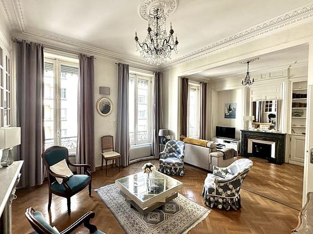 Appartement 1 chambre meublé avec ascenseur et cheminée 69006 Lyon 69006