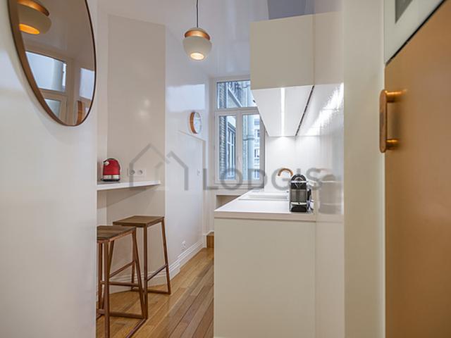 Appartement 1 chambre meublé avec ascenseur et concierge Arc de Triomphe Paris 16°