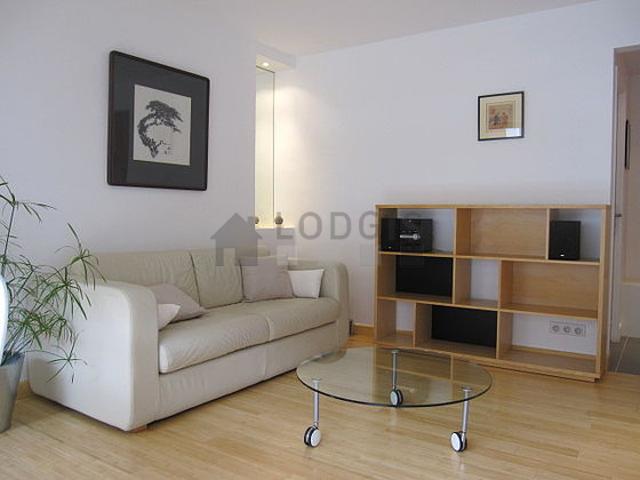 Appartement 1 chambre meublé avec ascenseur et concierge Batignolles Paris 17°