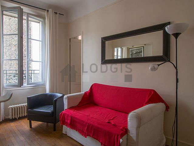 Appartement 1 chambre meublé avec ascenseur et concierge Canal Saint Martin Paris 10°