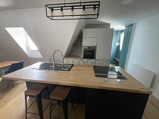 Appartement 1 chambre meublé avec ascenseur et local à vélos Grands Magasins Paris 9°