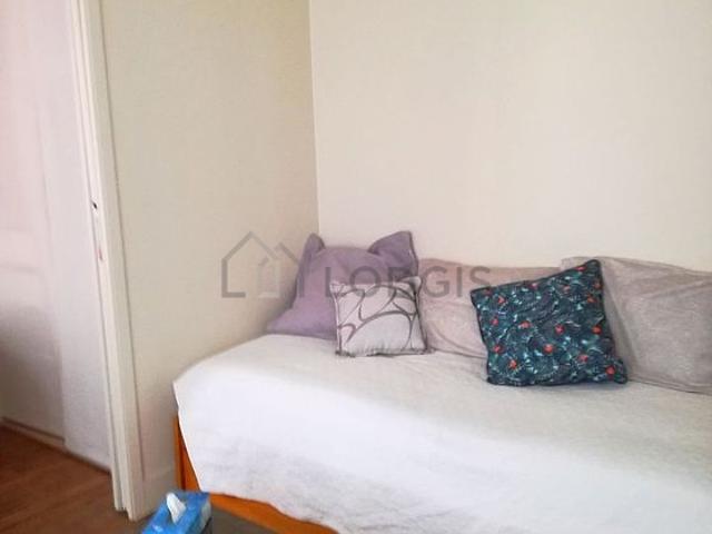 Appartement 1 chambre meublé avec ascenseur et local à vélos La Motte Picquet Paris 15°