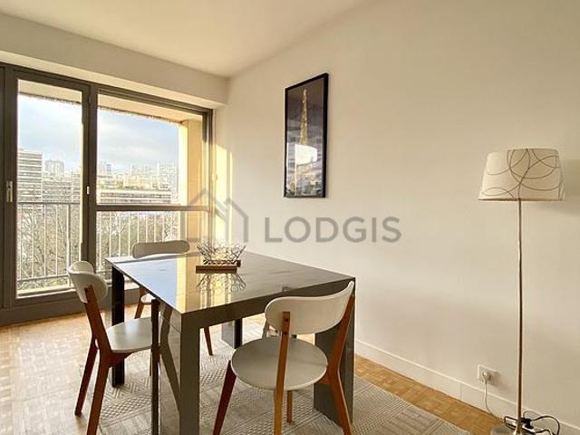 Appartement 1 chambre meublé avec ascenseur et local à vélos Paris 15°