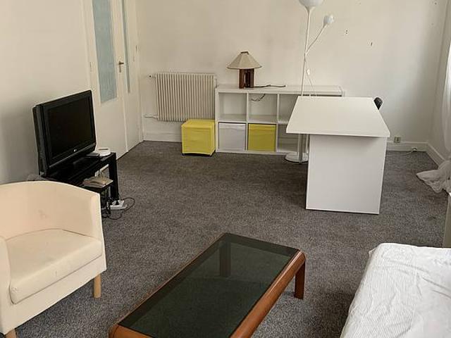 Appartement 1 chambre meublé avec ascenseur Quartier Chinois Paris 13°