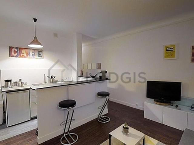 Appartement 1 chambre meublé avec ascenseur République Paris 11°