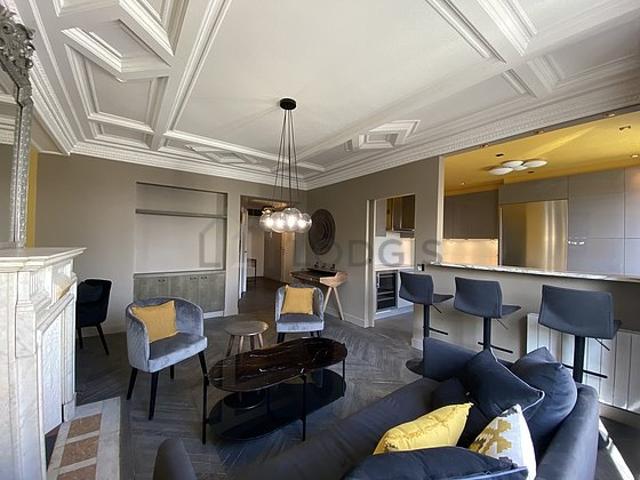 Appartement 1 chambre meublé avec ascenseur Trocadéro Paris 16°