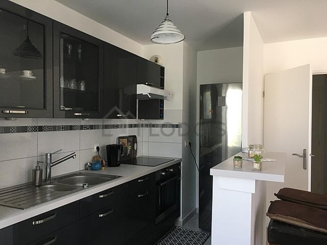 Appartement 1 chambre meublé avec garage, terrasse et ascenseur Saint Denis 93210