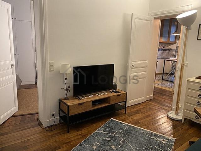 Appartement 1 chambre meublé avec jardin et ascenseur Montmartre Paris 18°