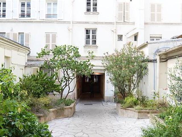 Appartement 1 chambre meublé avec local à vélos Invalides Paris 7°