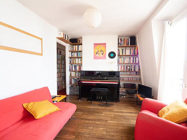 Appartement 1 chambre meublé avec piano et local à vélos Montmartre Paris 18°