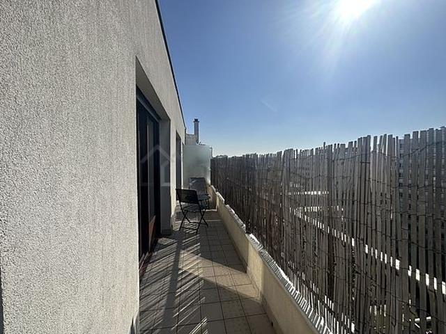 Appartement 1 chambre meublé avec terrasse, ascenseur et local à vélos Père Lachaise Paris 20°
