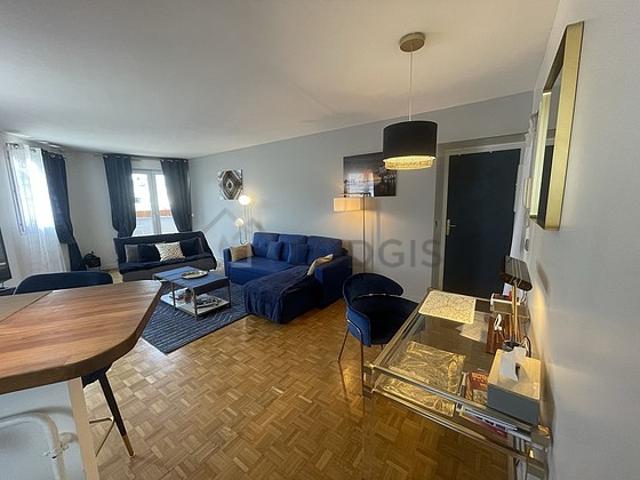 Appartement 1 chambre meublé avec terrasse, ascenseur et place de parking en option Sevre 92310