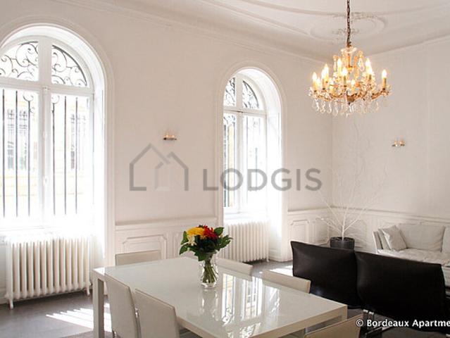 Appartement 1 chambre meublé avec terrasse Bordeaux 33000