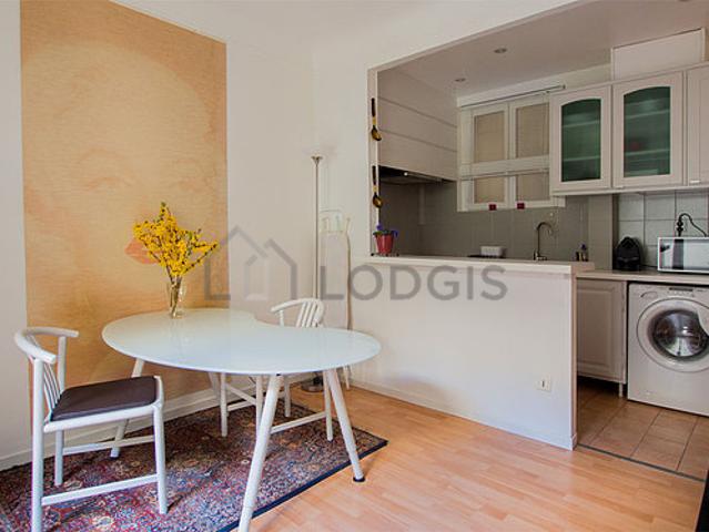 Appartement 1 chambre meublé avec terrasse, piano et ascenseur Batignolles Paris 17°