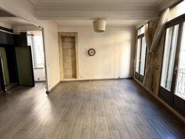 Appartement 1 chambres, Nimes Languedoc 30000 ES100821843