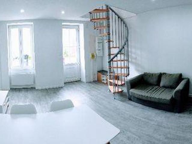 Appartement 1 chambres, BLAYE Aquitaine 33390 DS103156982