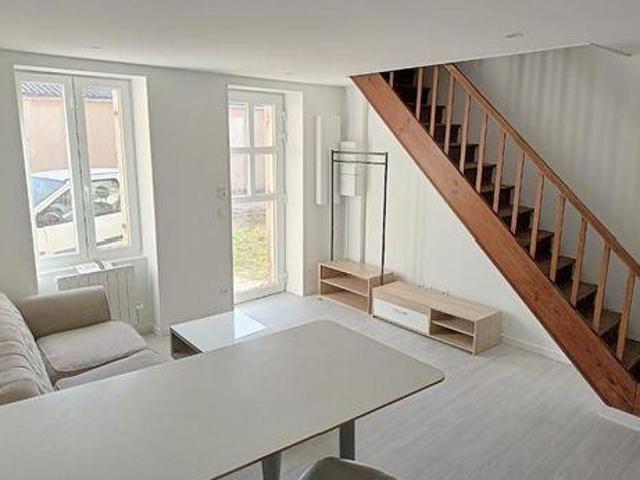 Appartement 1 chambres, BLAYE Aquitaine 33390 DS105765380