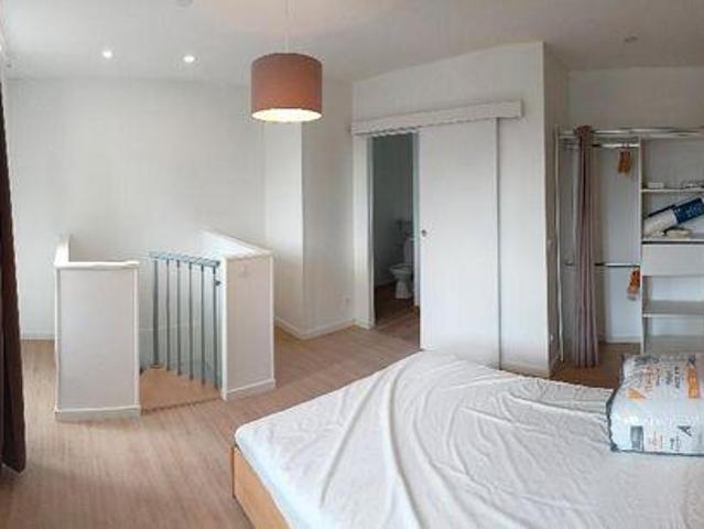 Appartement 1 chambres, BLAYE Aquitaine 33390 ES103156982