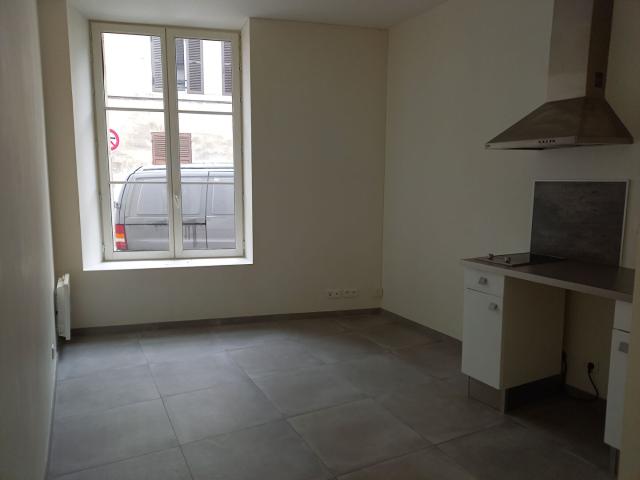 Appartement 1 pièce Magny en Vexin 16.06m² 409€ à louer l'Adresse