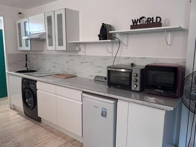Appartement 1 pièce Mandelieu la Napoule 20.64m² 700€ à louer l'Adresse