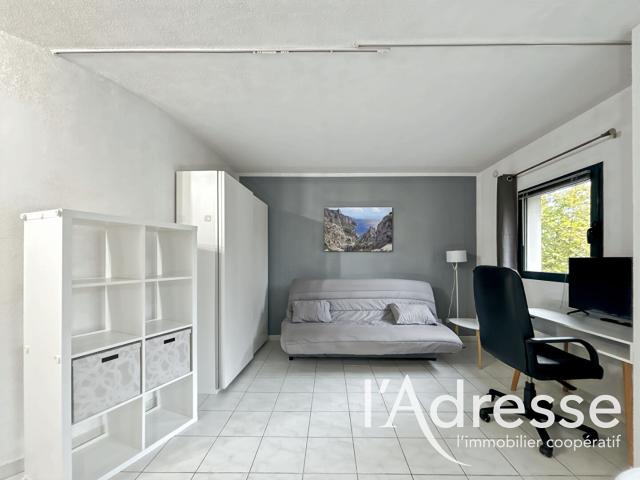 Location appartement 1 pièce, 25.00m², Marseille 05