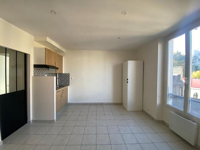 Appartement 1 pièce Montgeron 26.00m² 695€ à louer l'Adresse