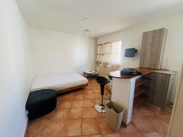 Appartement 1 pièce Orléans 21.00m² 465€ à louer l'Adresse