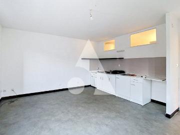 Appartement 1 pièce à Brebières