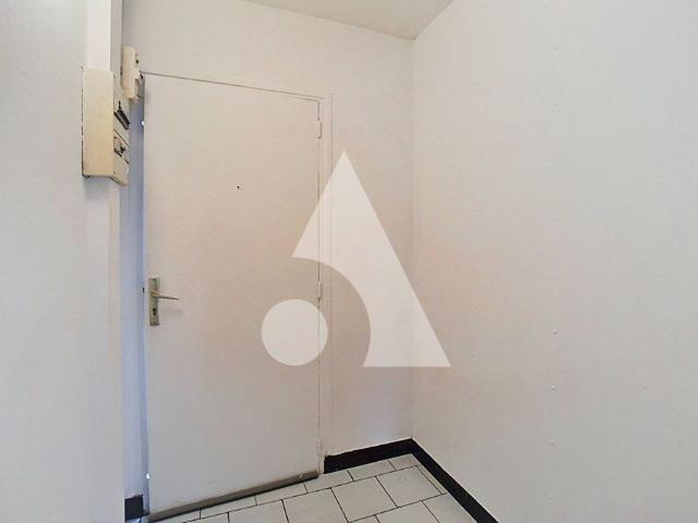 Appartement 1 pièce à Brebières