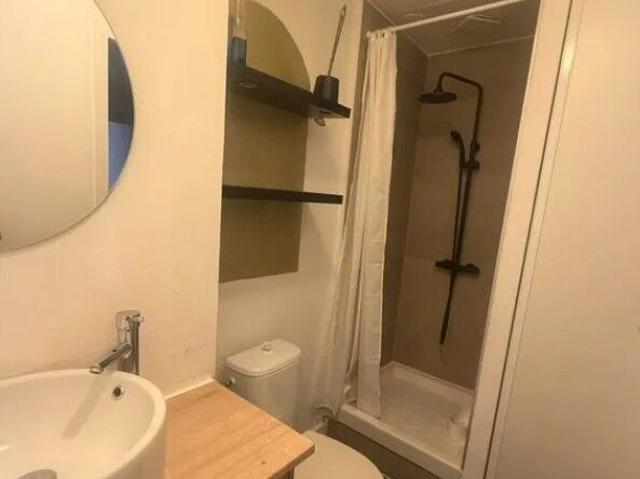 Appartement 1 pièce, à louer à Bordeaux 33000