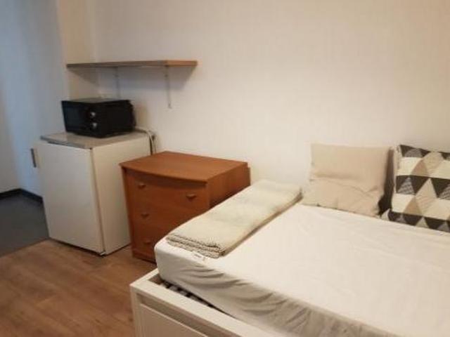 Appartement 1 pièce, à louer à Bordeaux 33000