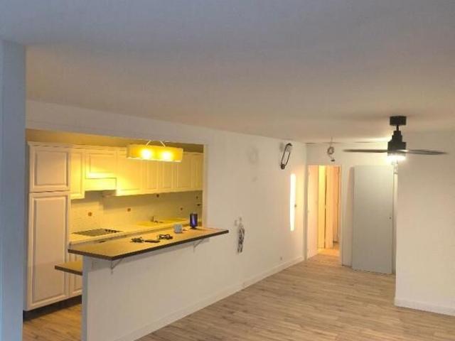 Appartement 1 pièce, à louer à Floirac 33270